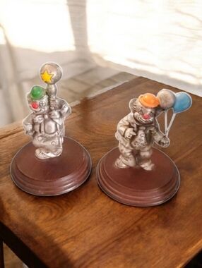 Vintage Silver Pewter Clown Figurines w  Balloons Ball Hat George Good Wood Base